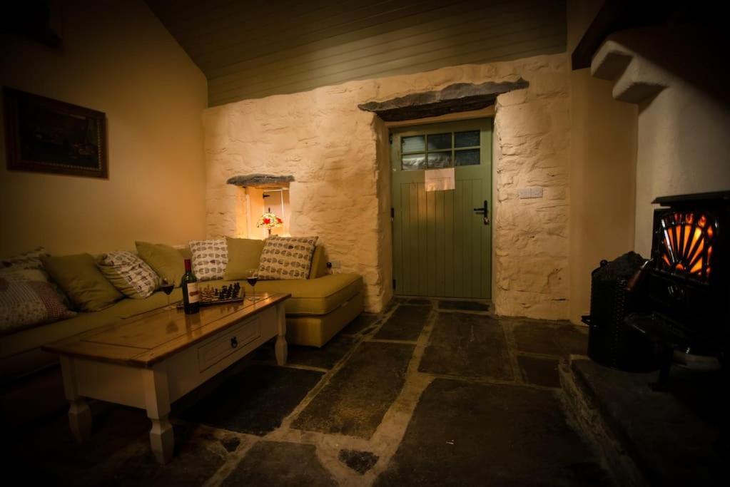 Fermoyle Properties Carleys Cottage Fanore Exterior foto